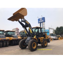 Máy xúc lật XCMG LW300FN - Gầu 1.8-2.2m3